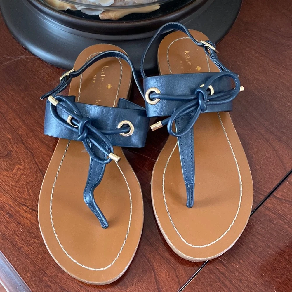 Kate Spade Carolina Navy Blue SZ 6 Nautical Yacht Club Preppy Bow Thong Sandals
